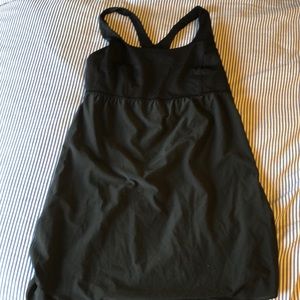 Lululemon black drop hem ballet workout top